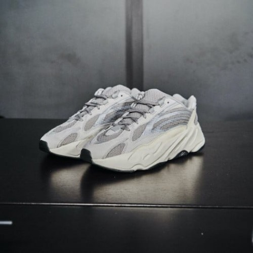 Adidas Yeezy 700 V2 Static Adidas Yeezy 700 V2 Static