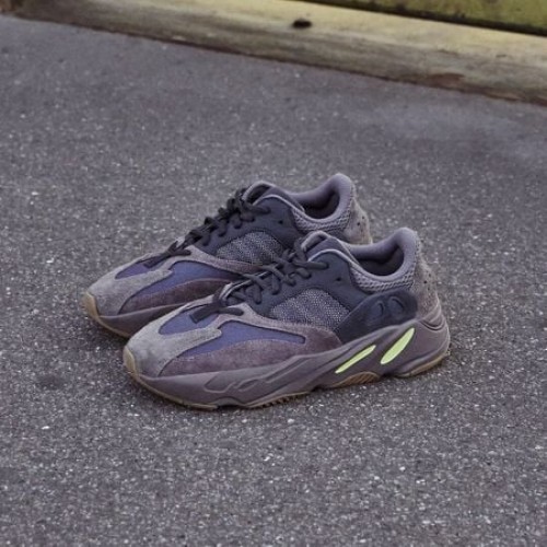 Adidas Yeezy 700 Mauve Adidas Yeezy 700 Mauve