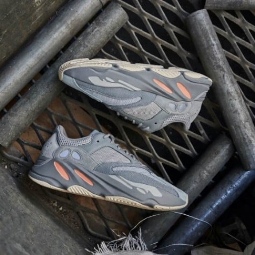 Adidas Yeezy 700 Inertia Adidas Yeezy 700 Inertia