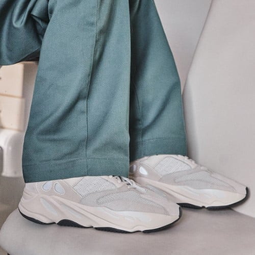 Adidas Yeezy 700 Analog Adidas Yeezy 700 Analog