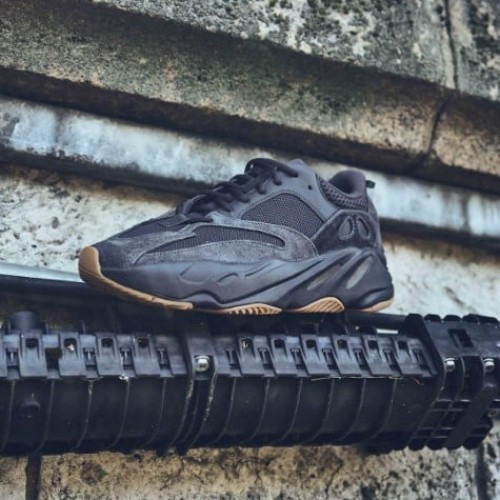 Adidas Yeezy 700 Utility Black Adidas Yeezy 700 Utility Black