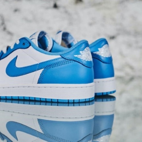 Air Jordan 1 Low SB UNC Air Jordan 1 Low SB UNC