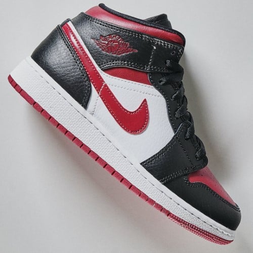 Air Jordan 1 Mid Bred Toe Air Jordan 1 Mid Bred Toe