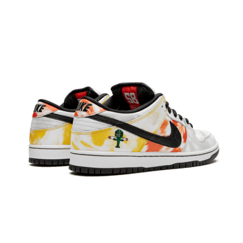 Nike SB Dunk Low Raygun Tie Dye Away Nike SB Dunk Low Raygun Tie Dye Away