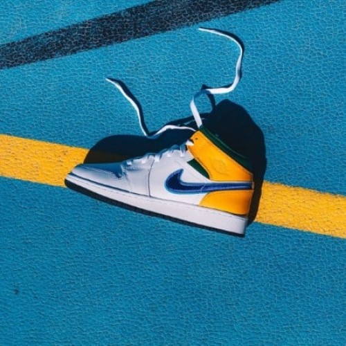 Air Jordan 1 Mid Alternate Multi-Color Air Jordan 1 Mid Alternate Multi-Color