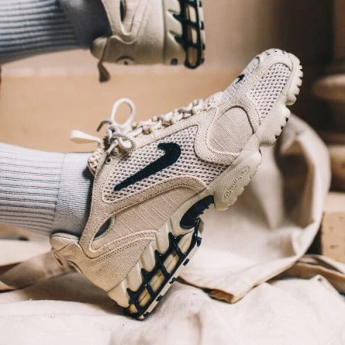 Nike Air Zoom Spiridon Cage 2 Stussy Fossil Nike Air Zoom Spiridon Cage 2 Stussy Fossil