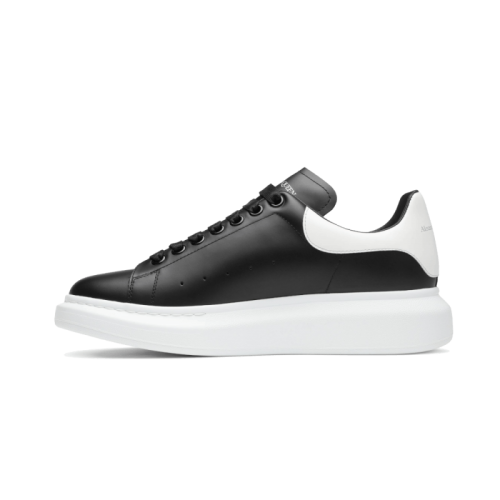 Alexander McQueen Oversized Black White Alexander McQueen Oversized Black White