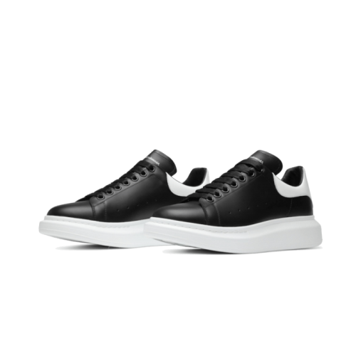 Alexander McQueen Oversized Black White Alexander McQueen Oversized Black White