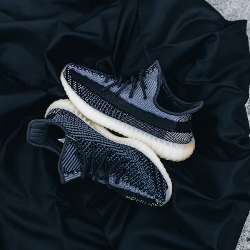 Adidas Yeezy Boost 350 V2 Carbon Adidas Yeezy Boost 350 V2 Carbon