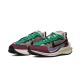 Nike Vaporwaffle Sacai Villain Red Neptune Green Nike Vaporwaffle Sacai Villain Red Neptune Green