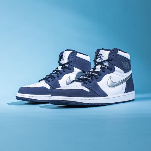 Air Jordan 1 Retro High Midnight Navy (2020) Air Jordan 1 Retro High Midnight Navy (2020)