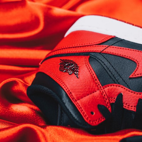 Air Jordan 1 Mid Banned (2020) Air Jordan 1 Mid Banned (2020)