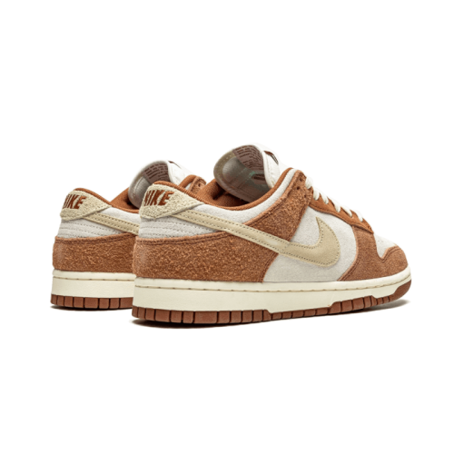 Nike Dunk Low Medium Curry Nike Dunk Low Medium Curry