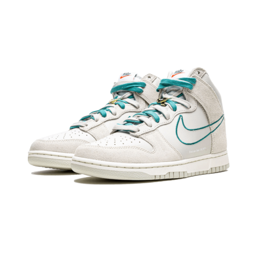 Nike Dunk High First Use Light Bone Green Noise Nike Dunk High First Use Light Bone Green Noise