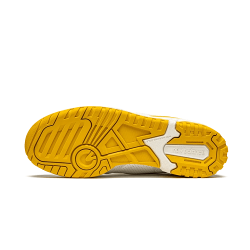 New Balance 550 Sea Salt Varsity Gold New Balance 550 Sea Salt Varsity Gold