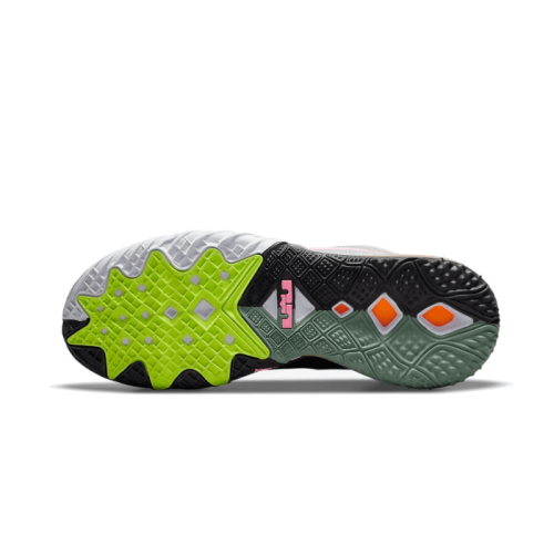 Nike Lebron 18 Low Bugs vs Marvin Space Jam Nike Lebron 18 Low Bugs vs Marvin Space Jam