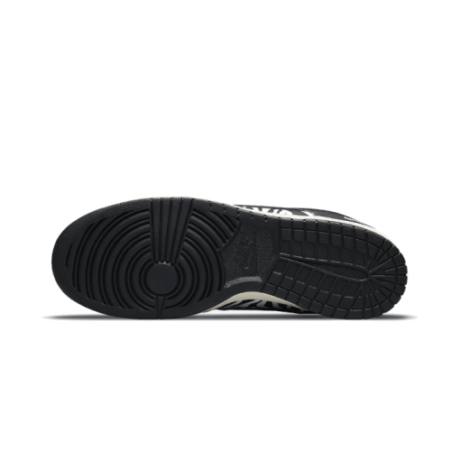 Nike SB Dunk Low Quartersnacks Zebra Nike SB Dunk Low Quartersnacks Zebra