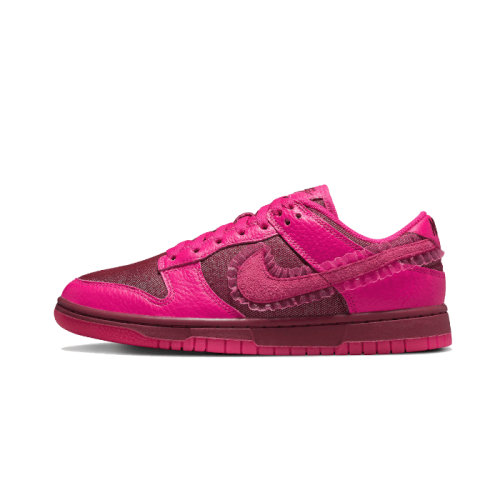 Nike Dunk Low Valentines Day (2022) Nike Dunk Low Valentines Day (2022)