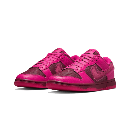 Nike Dunk Low Valentines Day (2022) Nike Dunk Low Valentines Day (2022)