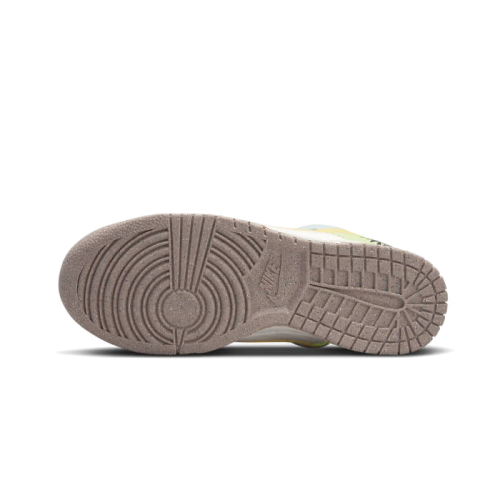 Nike Dunk Low SE Sun Club Nike Dunk Low SE Sun Club