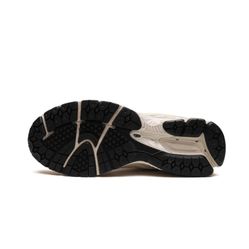 New Balance 2002R Light Bone Aluminium New Balance 2002R Light Bone Aluminium