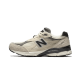 New Balance 990 V3 Made In USA Teddy Santis Moonbeam New Balance 990 V3 Made In USA Teddy Santis Moonbeam
