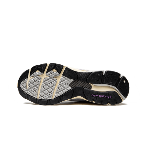 New Balance 990 V3 Made In USA Teddy Santis Raw Amethyst New Balance 990 V3 Made In USA Teddy Santis Raw Amethyst