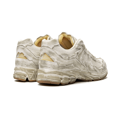 New Balance 2002R Protection Pack Distressed New Balance 2002R Protection Pack Distressed