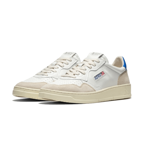 AUTRY Medalist Leather Suede Low White Light Blue AUTRY Medalist Leather Suede Low White Light Blue