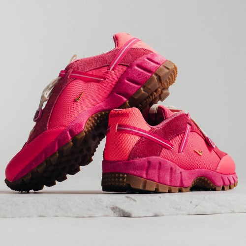 Nike Air Humara LX Jacquemus Pink Nike Air Humara LX Jacquemus Pink