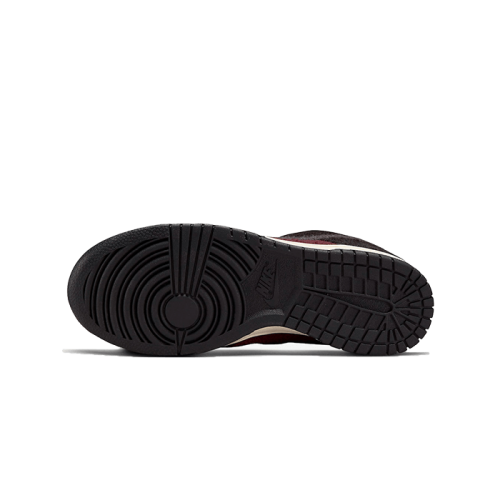Nike Dunk Low SE Fleece Burgundy Crush Nike Dunk Low SE Fleece Burgundy Crush