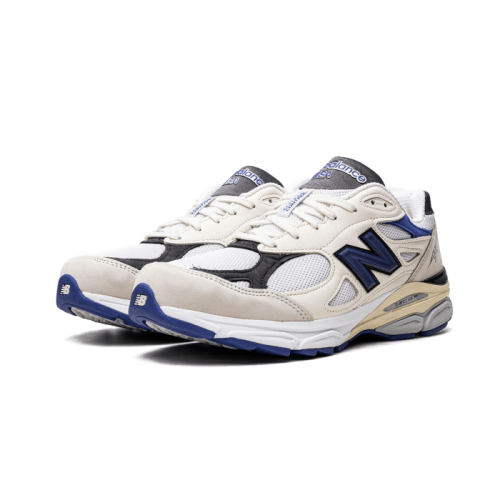 New Balance 990V3 - Made In USA Cream Blue New Balance 990V3 - Made In USA Cream Blue