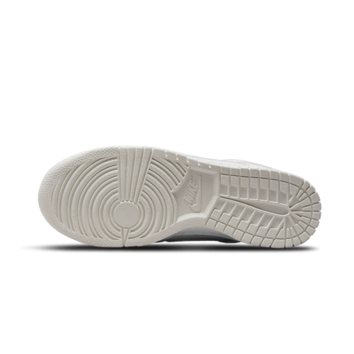 Nike Dunk Low Yellow Heart Nike Dunk Low Yellow Heart