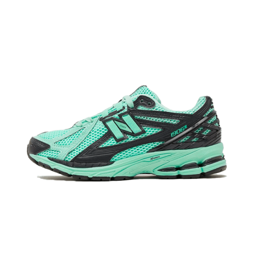 New Balance 1906R Size? Green Black New Balance 1906R Size? Green Black
