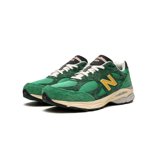 New Balance 990 V3 MiUSA Teddy Santis Green Gold New Balance 990 V3 MiUSA Teddy Santis Green Gold
