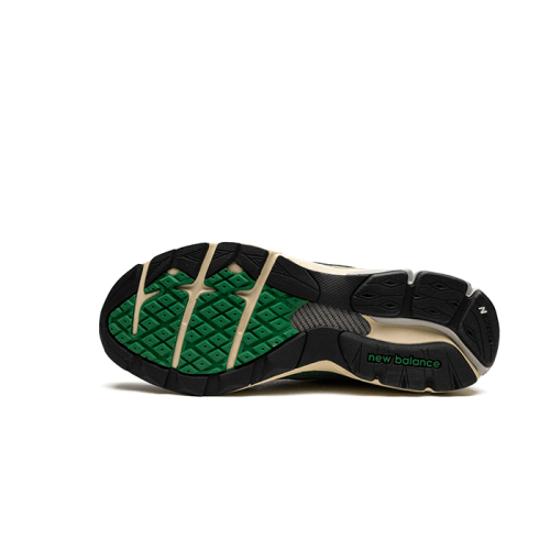 New Balance 990 V3 MiUSA Teddy Santis Green Gold New Balance 990 V3 MiUSA Teddy Santis Green Gold