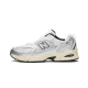 New Balance 530 Silver Cream New Balance 530 Silver Cream