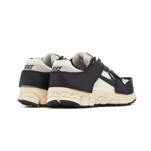 Nike Zoom Vomero 5 Timeless Panda Dunk Nike Zoom Vomero 5 Timeless Panda Dunk
