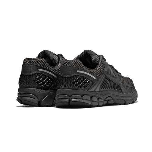 Nike Vomero 5 Triple Black Nike Vomero 5 Triple Black