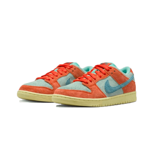 Nike SB Dunk Low Orange Emerald Rise Nike SB Dunk Low Orange Emerald Rise