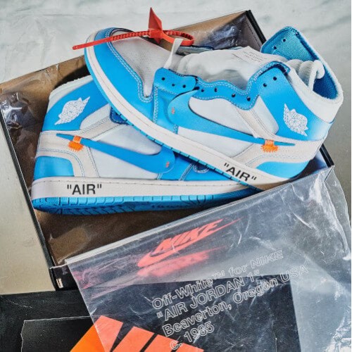 Air Jordan 1 Retro High Off-White University Blue Air Jordan 1 Retro High Off-White University Blue