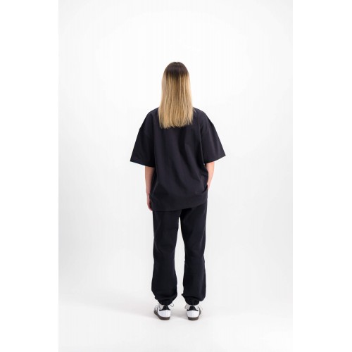 T-Shirt L’Uniforme Black (2023) T-Shirt L’Uniforme Black (2023)