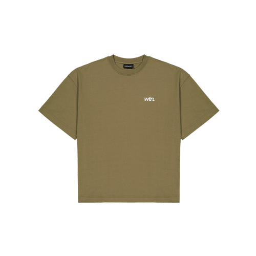 T-Shirt L’Uniforme Olive (2023) T-Shirt L’Uniforme Olive (2023)