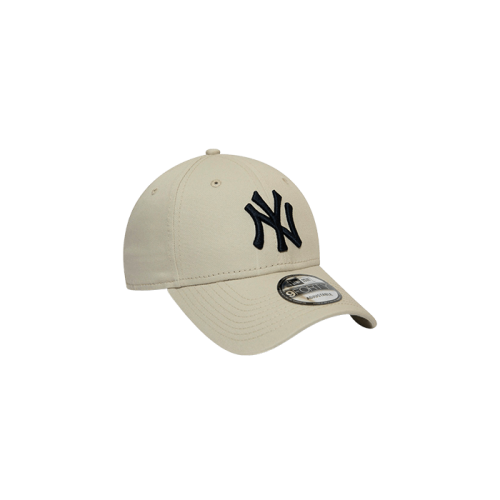 New Era League Essential 9FORTY Cap New York Yankees Beige New Era League Essential 9FORTY Cap New York Yankees Beige