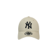 New Era League Essential 9FORTY Cap New York Yankees Beige New Era League Essential 9FORTY Cap New York Yankees Beige