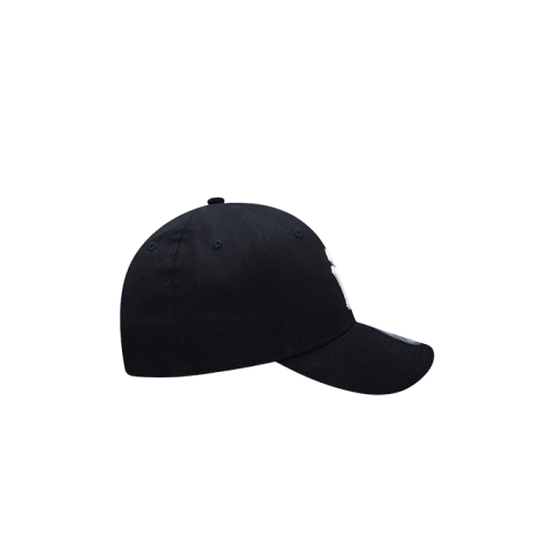 New Era League Essential 9FORTY Cap New York Yankees Black New Era League Essential 9FORTY Cap New York Yankees Black